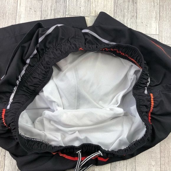 Speedo Men's 8" Inseam Black Striped Volley Swim Trunks sz XL - Picture 7 of 11